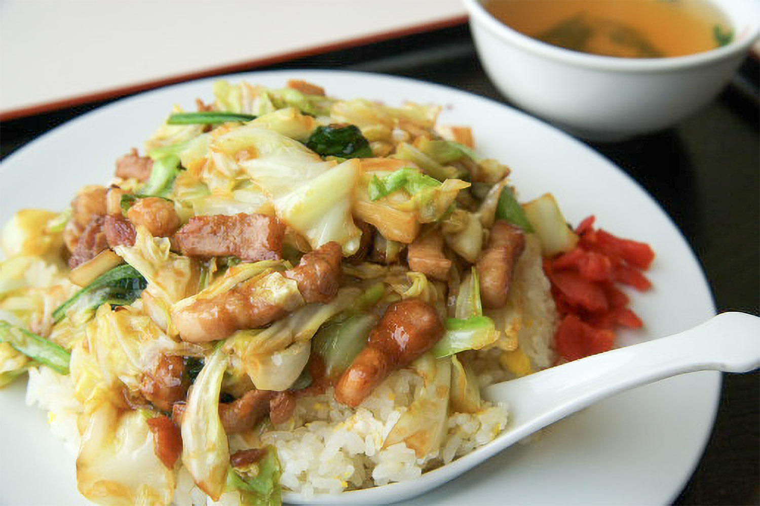 かっぱ食堂の肉チャーハン